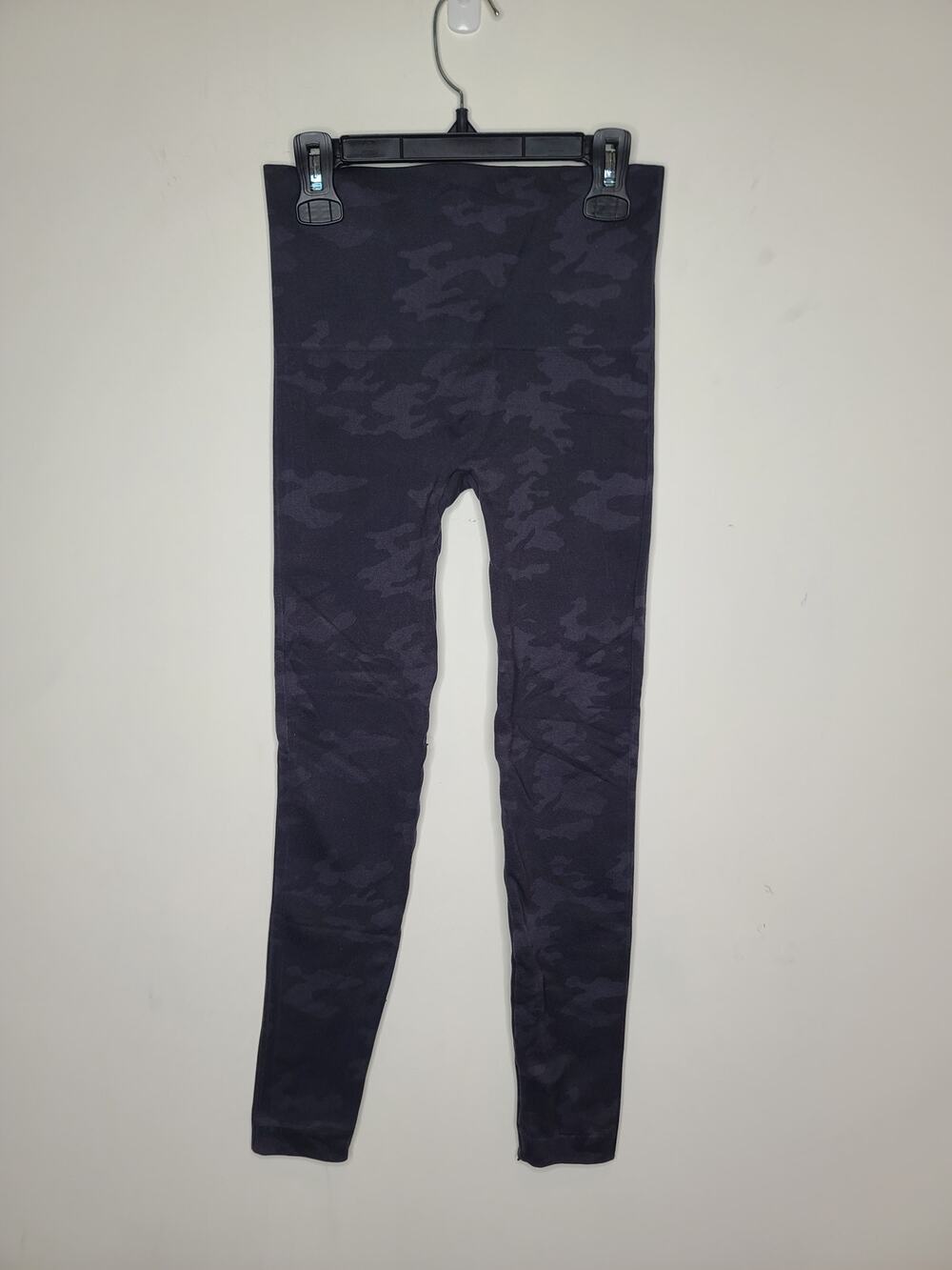 Spanx blue camoflauge camo shapewear leggings - small